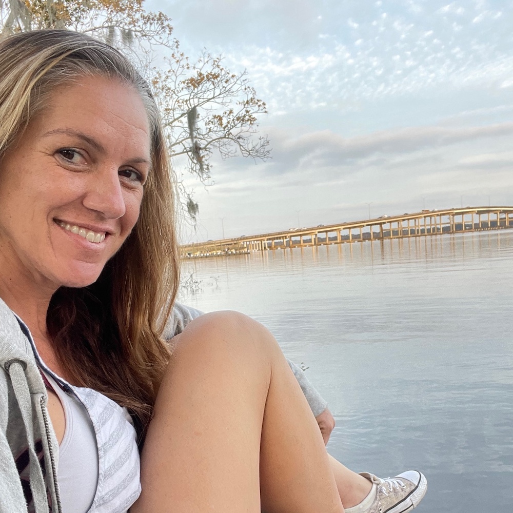 Meet your Posher, Angie